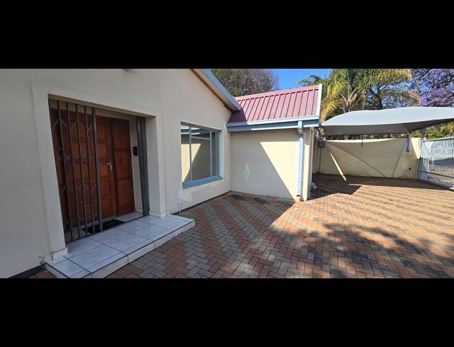 402M² OFFICE FOR SALE IN POLOKWANE CENTRAL